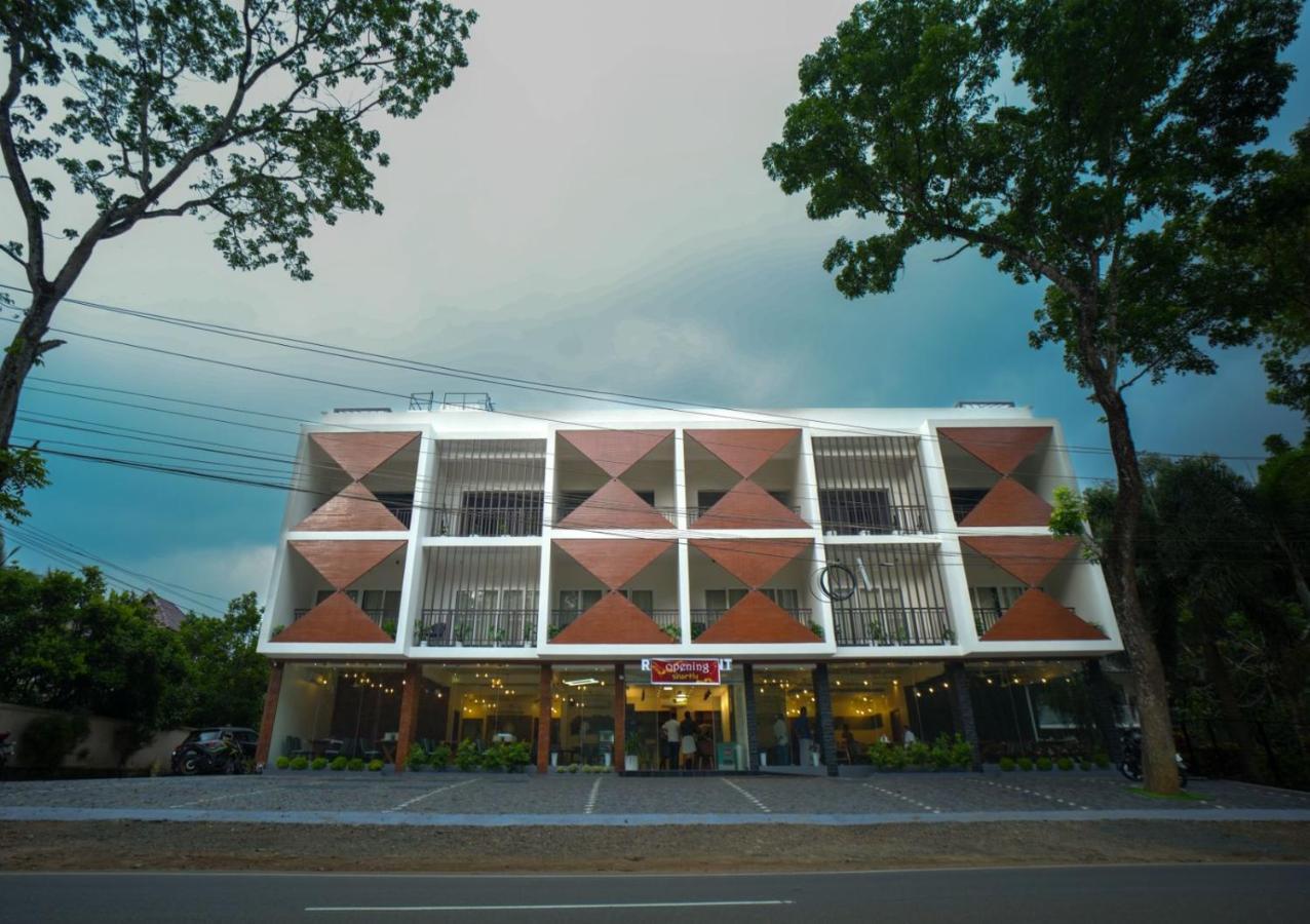 Royalton Residency Hotel Mundakāyam Kültér fotó