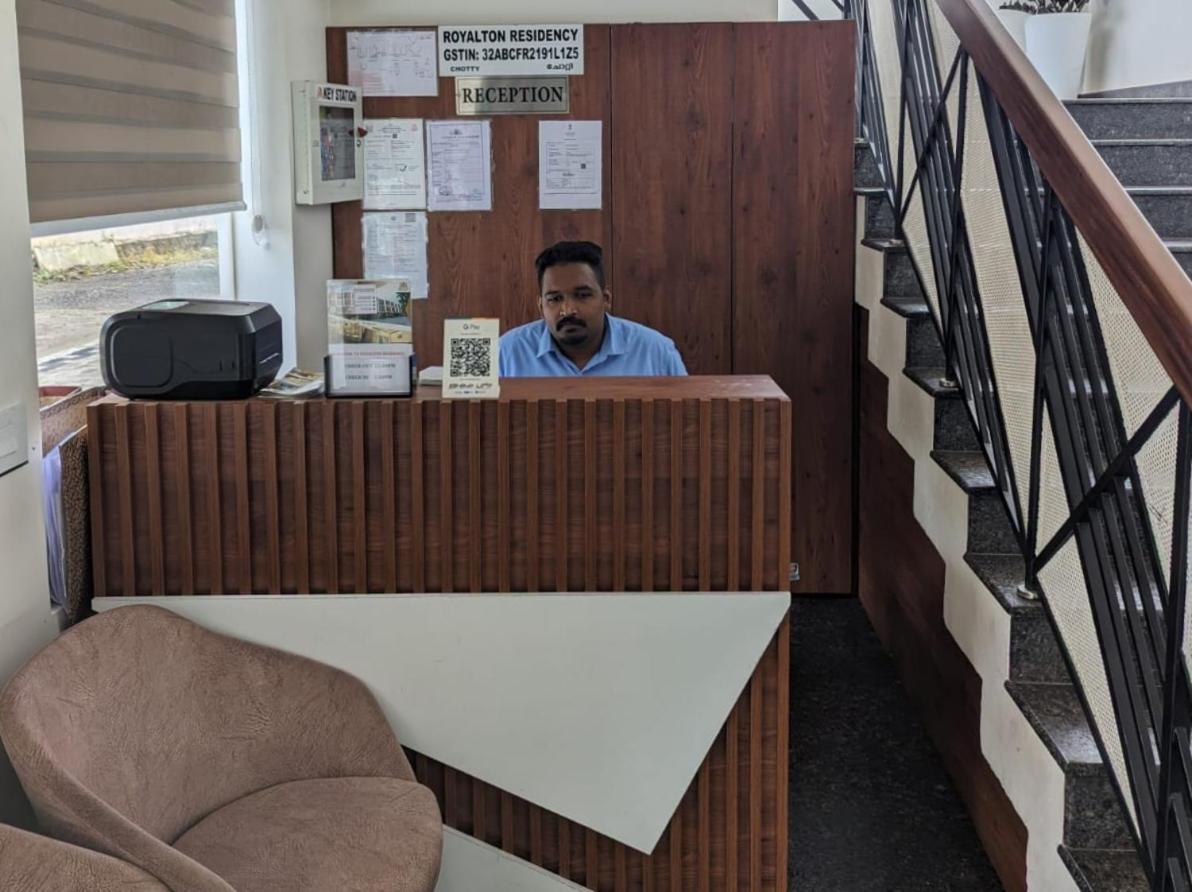 Royalton Residency Hotel Mundakāyam Kültér fotó
