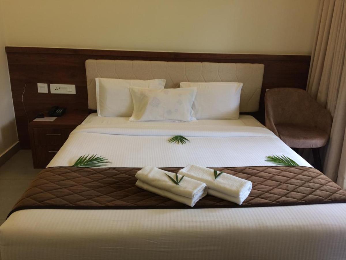 Royalton Residency Hotel Mundakāyam Kültér fotó