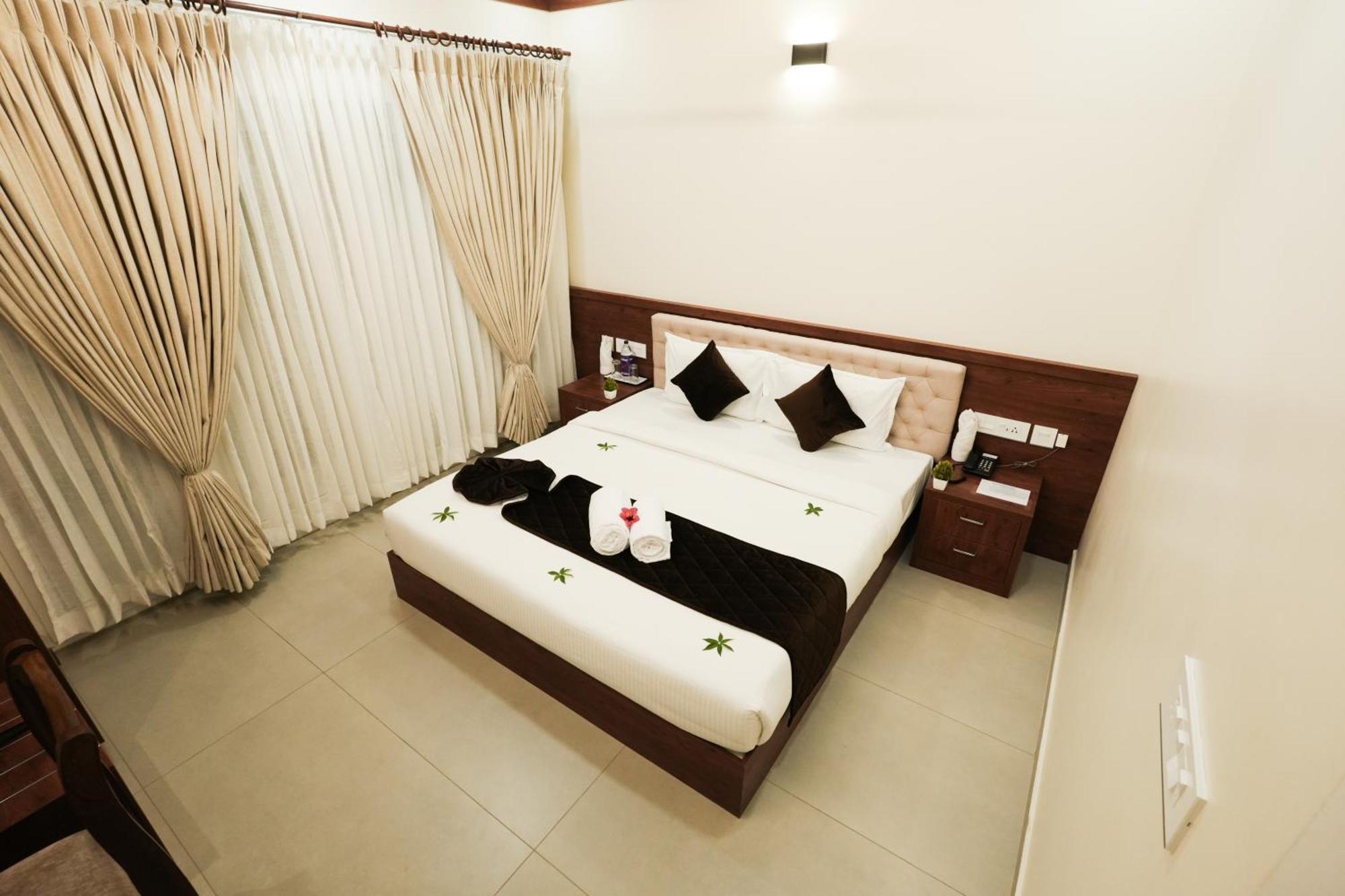 Royalton Residency Hotel Mundakāyam Kültér fotó