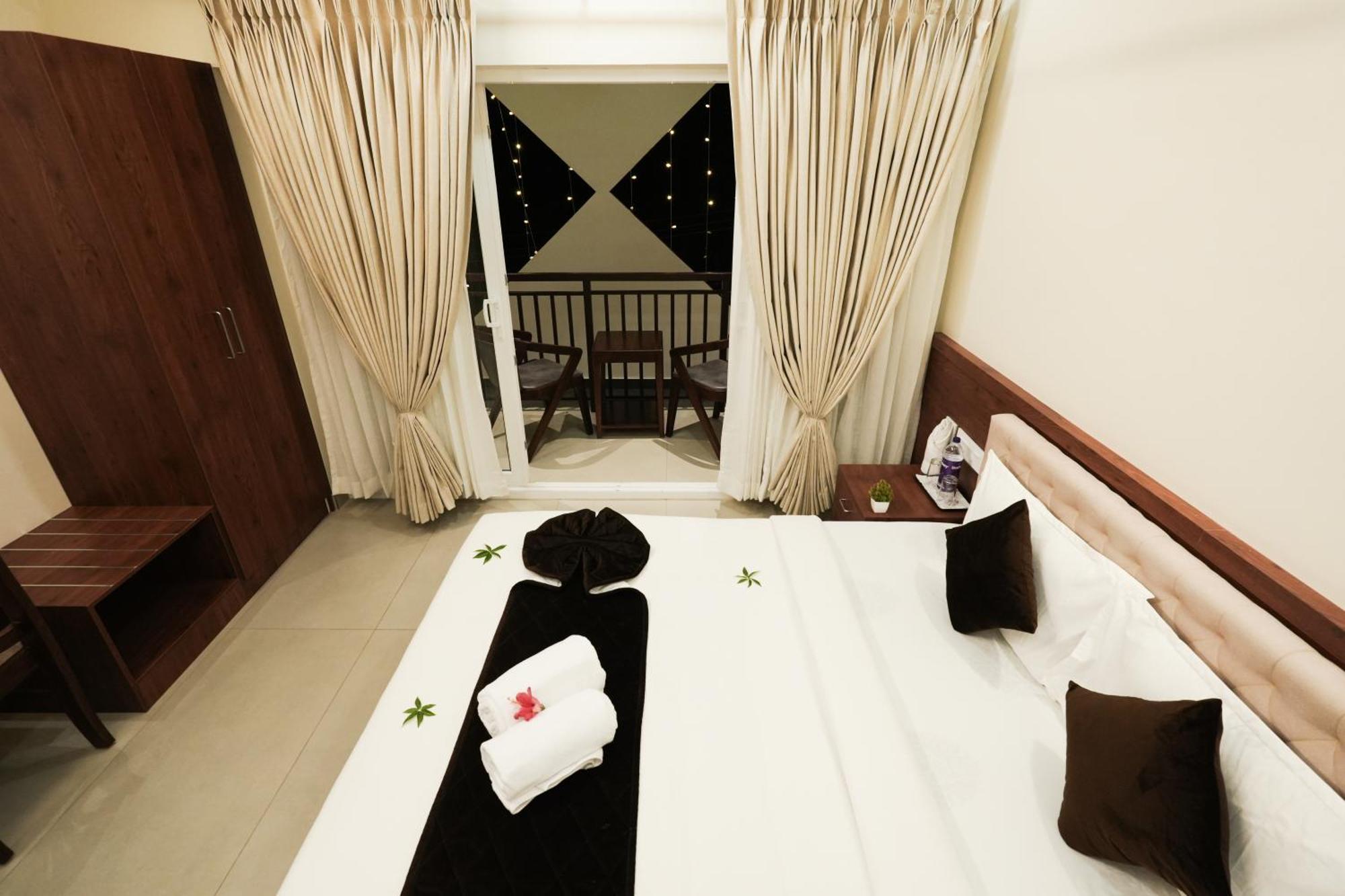 Royalton Residency Hotel Mundakāyam Kültér fotó